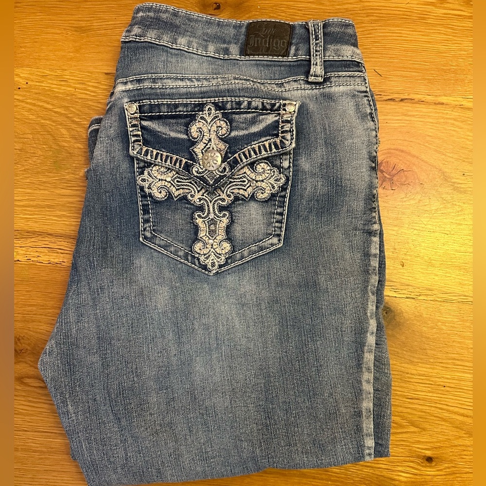 Love Indigo Detailed Pocket Jean capris